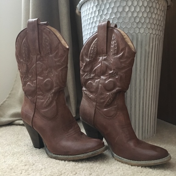 Shoes - Volatile Women’s Denver Boot